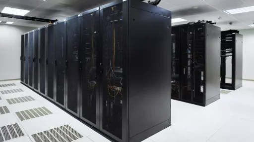 Серверна інфраструктура дешевого хостингу та її вплив на SEO сайту